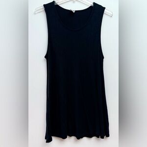 Chic Black Sleeveless Tunic